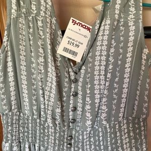 Cute green and white jumpsuit!!